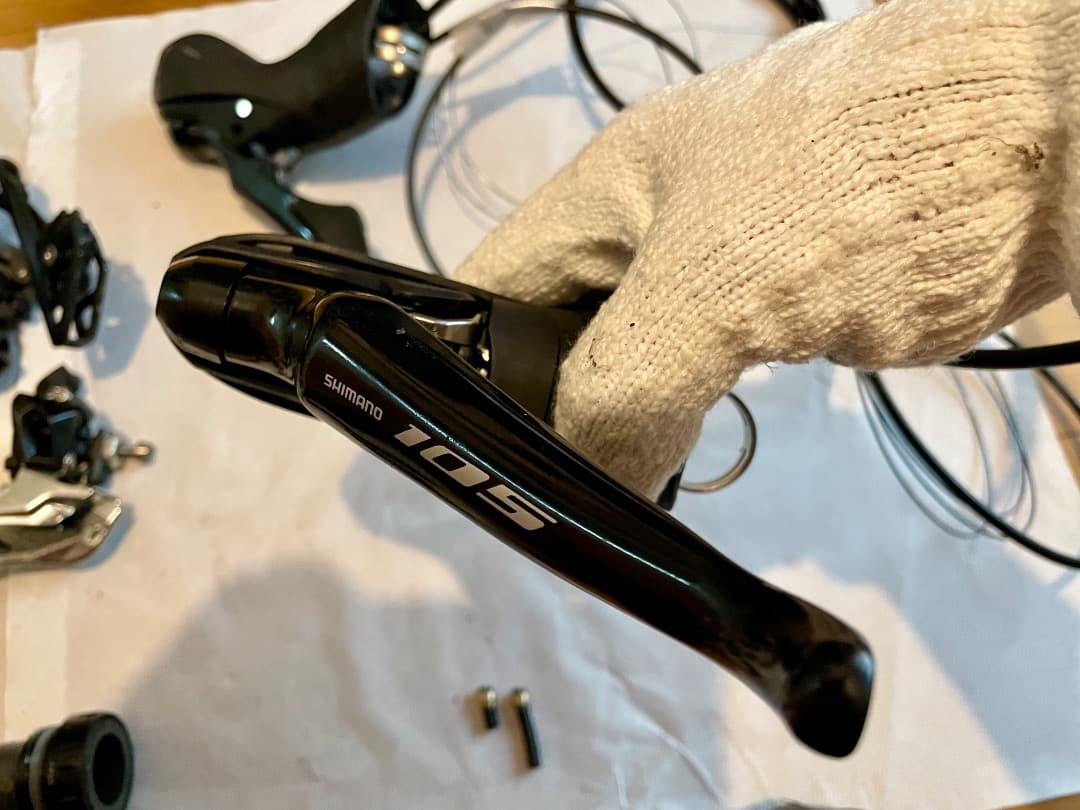 オ*ム様 SHIMANO 105 R7000セット 11S ペダル付 走行100 - メルカリ