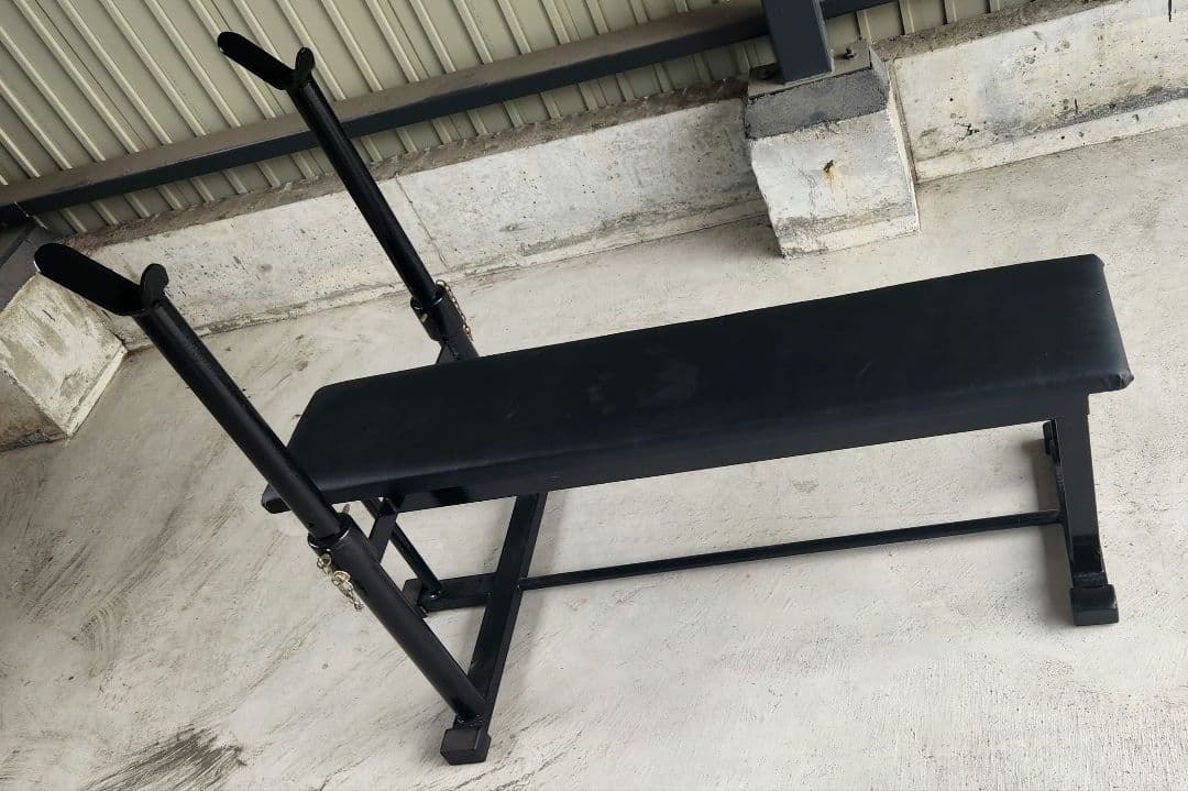 【引き取り限定】ベンチプレス　年代物　特注品　レア　シート張り替え済み スペシャリティベンチ｜ウチノジム