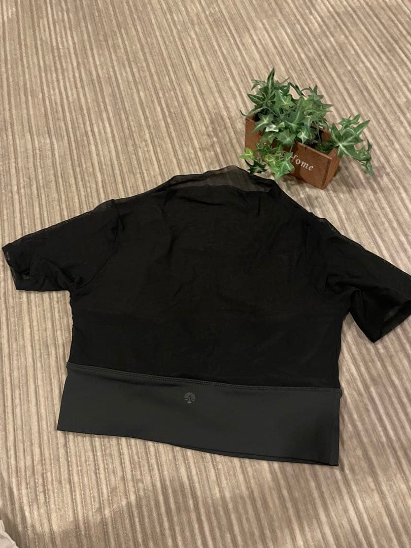 即日配送 SUKALA メッシュショートスリーブフィットネスウェア