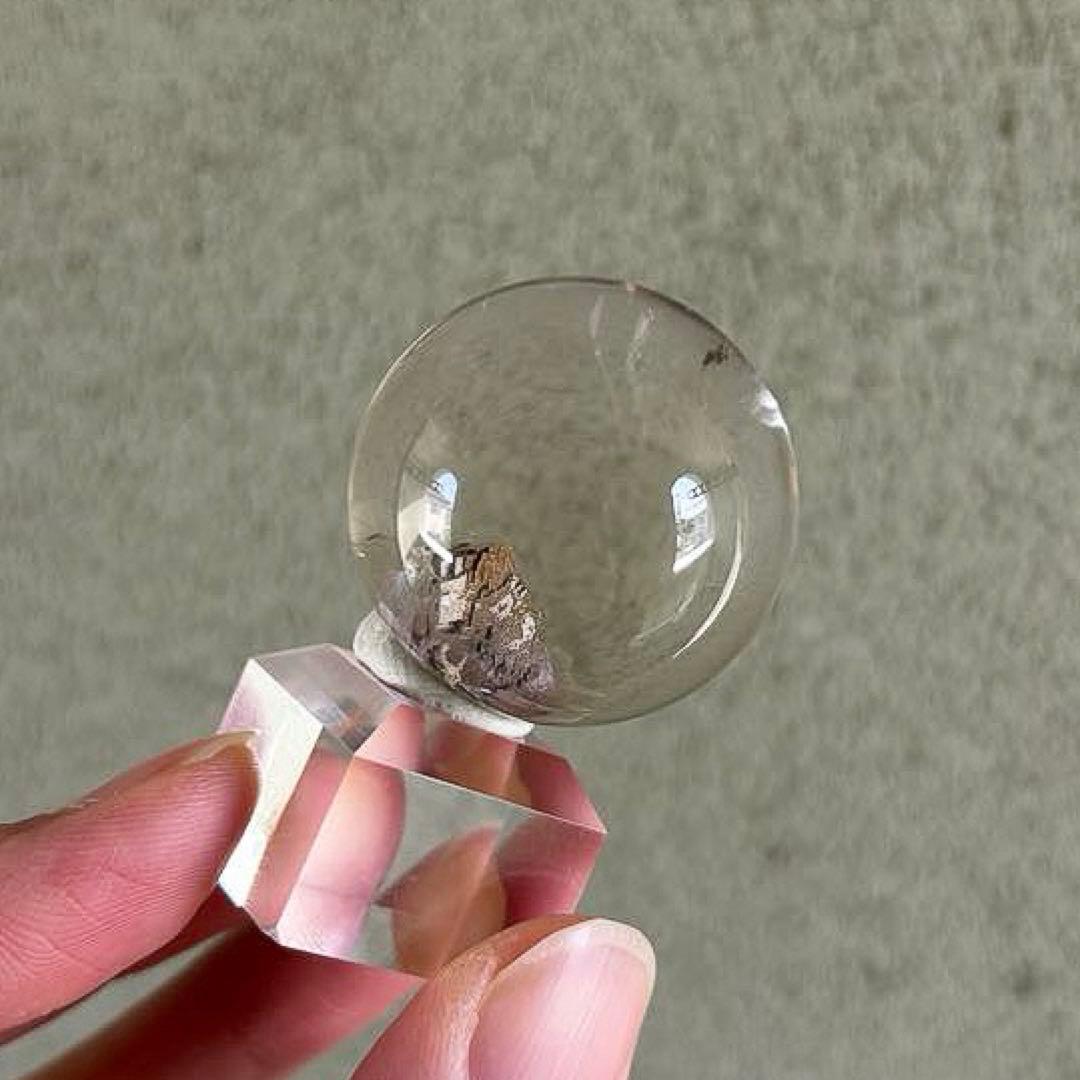 黄鉄鉱 パイライトインクォーツ 丸玉 スフィア - メルカリ