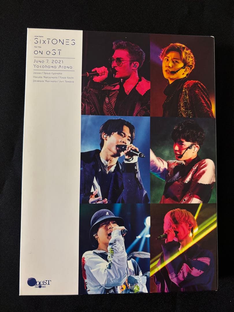 SixTONES/on eST〈初回盤・2枚組〉 - メルカリ