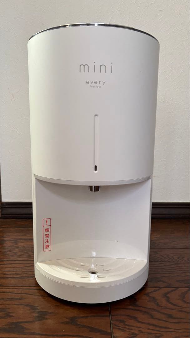エブリーフレシャス ウォーターサーバー ミニ カートリッジ9本付き 浄水】卓上型の小さなウォーターサーバーevery frecious mini