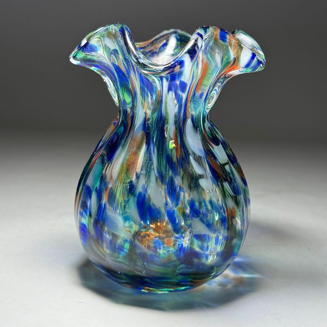 ◇五色ガラス フリル花瓶 青橙白緑水色 ウランガラス 吹雪文 大正