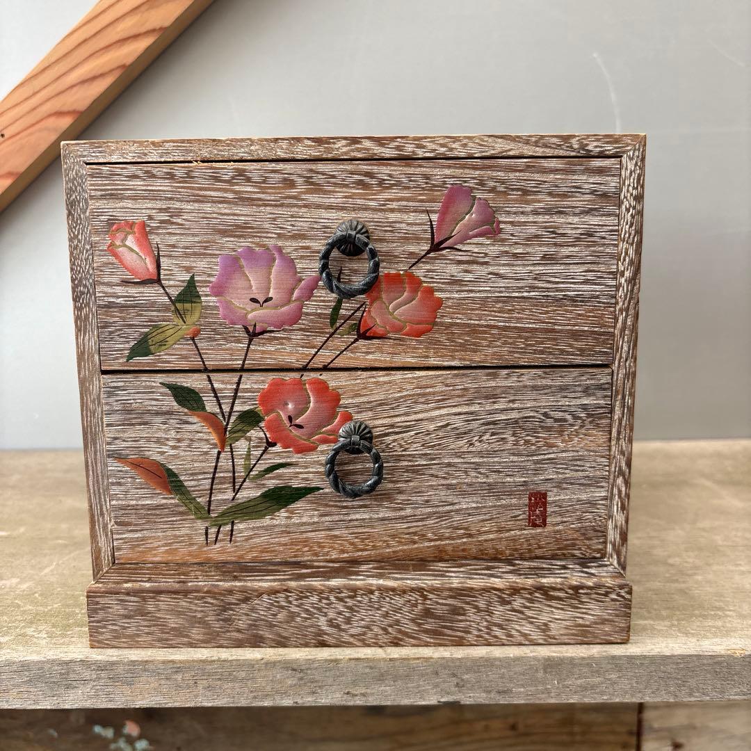 小物入れ 花模様の木製二段引き出し - メルカリ