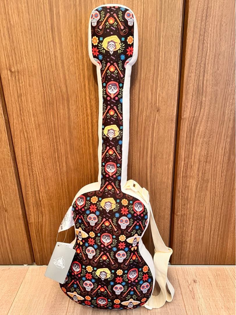 リメンバーミー ギタークッション ディズニーストア - メルカリ