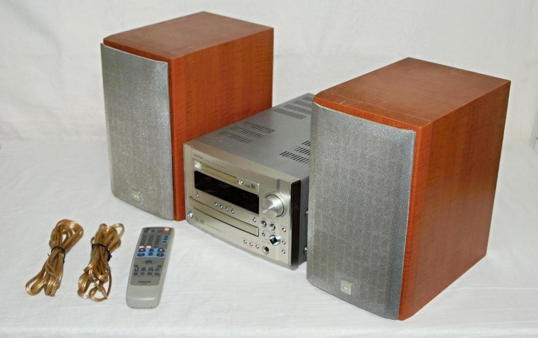 DENON CD/MDシステムコンポ D-ME33 2005年製 SC-ME33 デノン、アルミパネル採用の一体型コンポ「ラピシア」