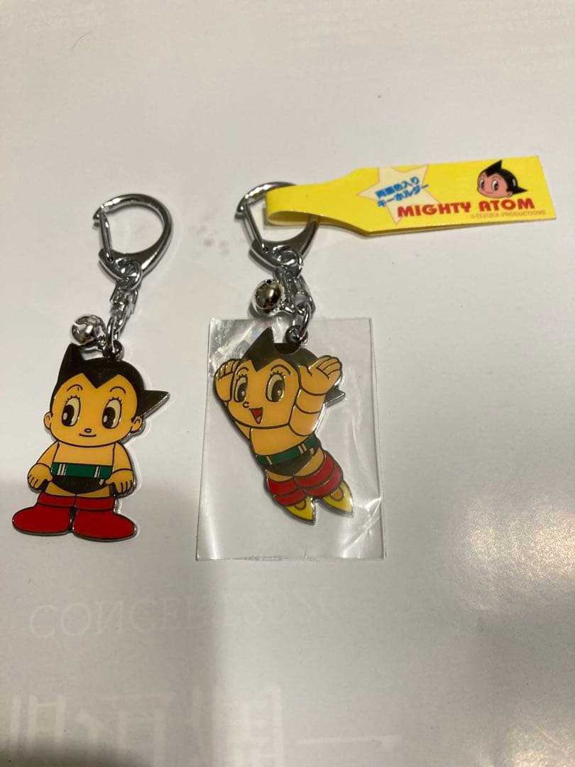 MIKO様専用です。 スチールラック3組&アトムキーホルダー