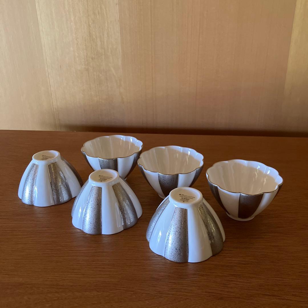 ニッコー 銀7㎝ 菊型ボール 4個組 - メルカリ