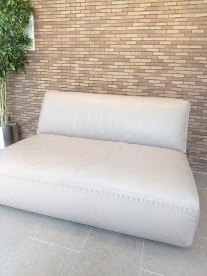 如月セール□美品□arflex MERCADO130 レザーソファ - メルカリ