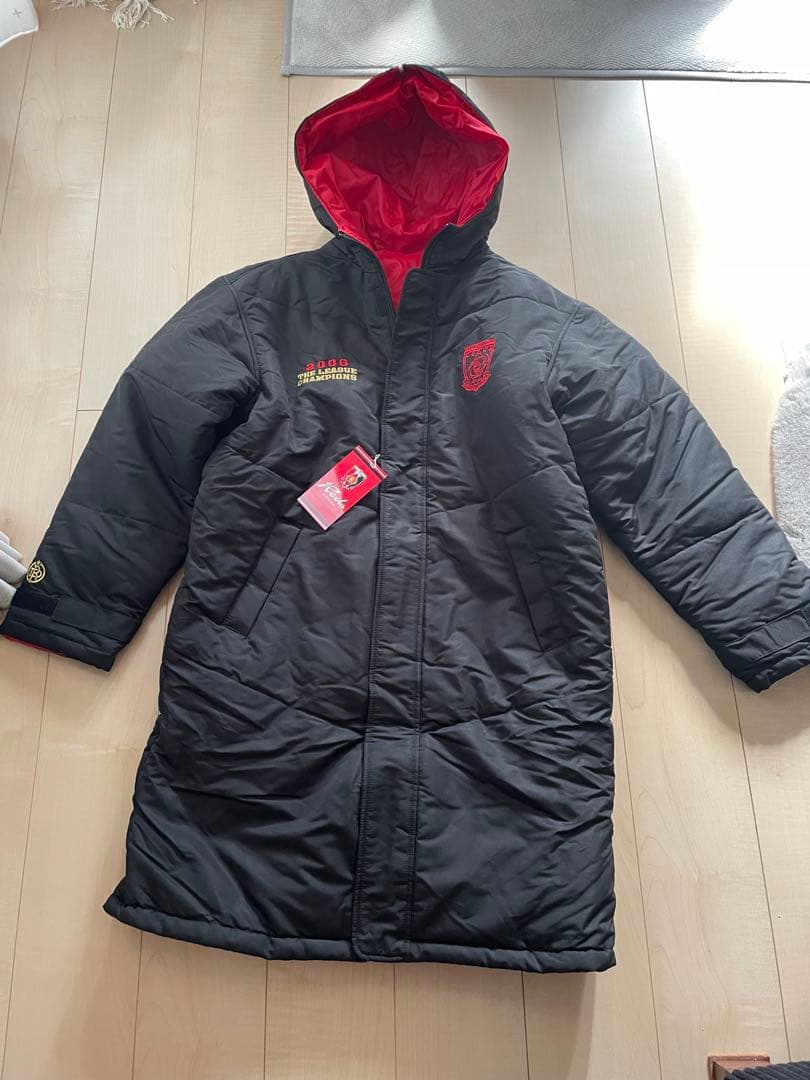 浦和レッズ 新品タグ付きベンチコート リバーシブル(⁎⁍̴̛ᴗ⁍̴̛