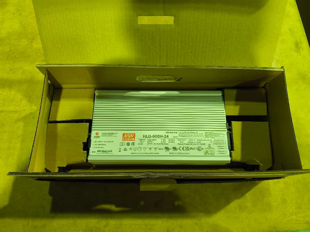 HLG-600H-24 電源ユニット 24V 25A Amazon | HLG-600H-24A - LEDドライバPSU AC-DC 24V 25A (HLG-600H-24A