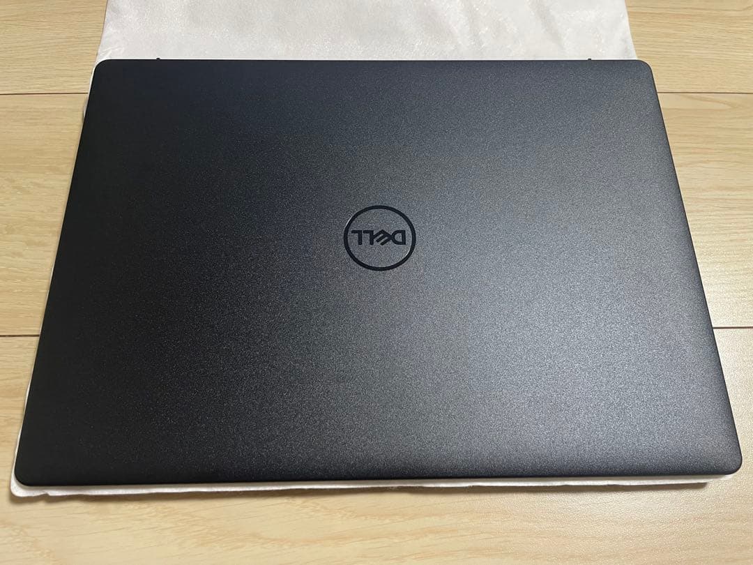 【未使用】Dell Inspiration14 Ryzen7 8840U 16G Dell Inspiron 14 Ryzen 7 8840U・16GBメモリー・1TB SSD搭載モデル