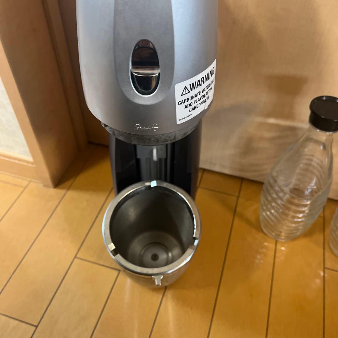 ソーダストリーム ペンギン型炭酸水メーカー ガラスボトル2本付き