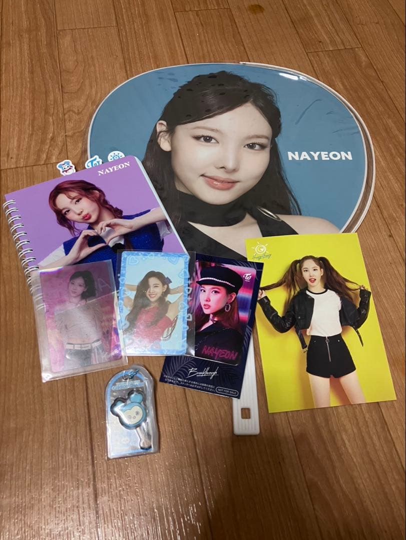 twice ナヨン まとめ売り - メルカリ