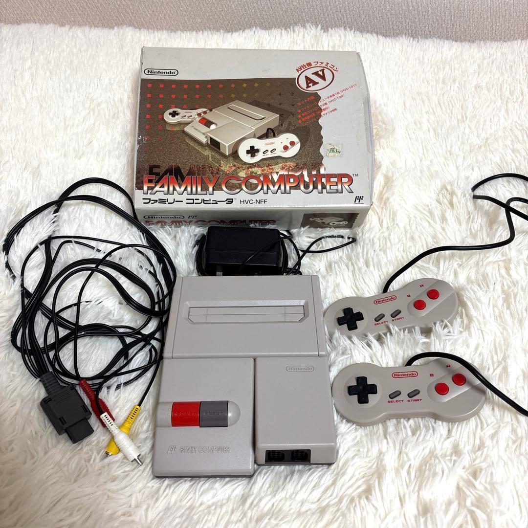 Nintendo ニューファミコン 本体 - メルカリ