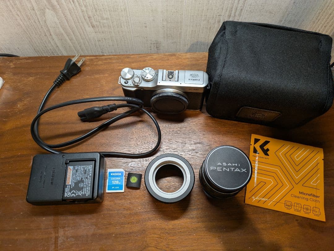 Fujifilm X-M1 + レンズ(Takumar55/2)+アクセサリー FUJIFILM ミラーレス一眼カメラ X-M5 XC15-45mmレンズキット シルバー