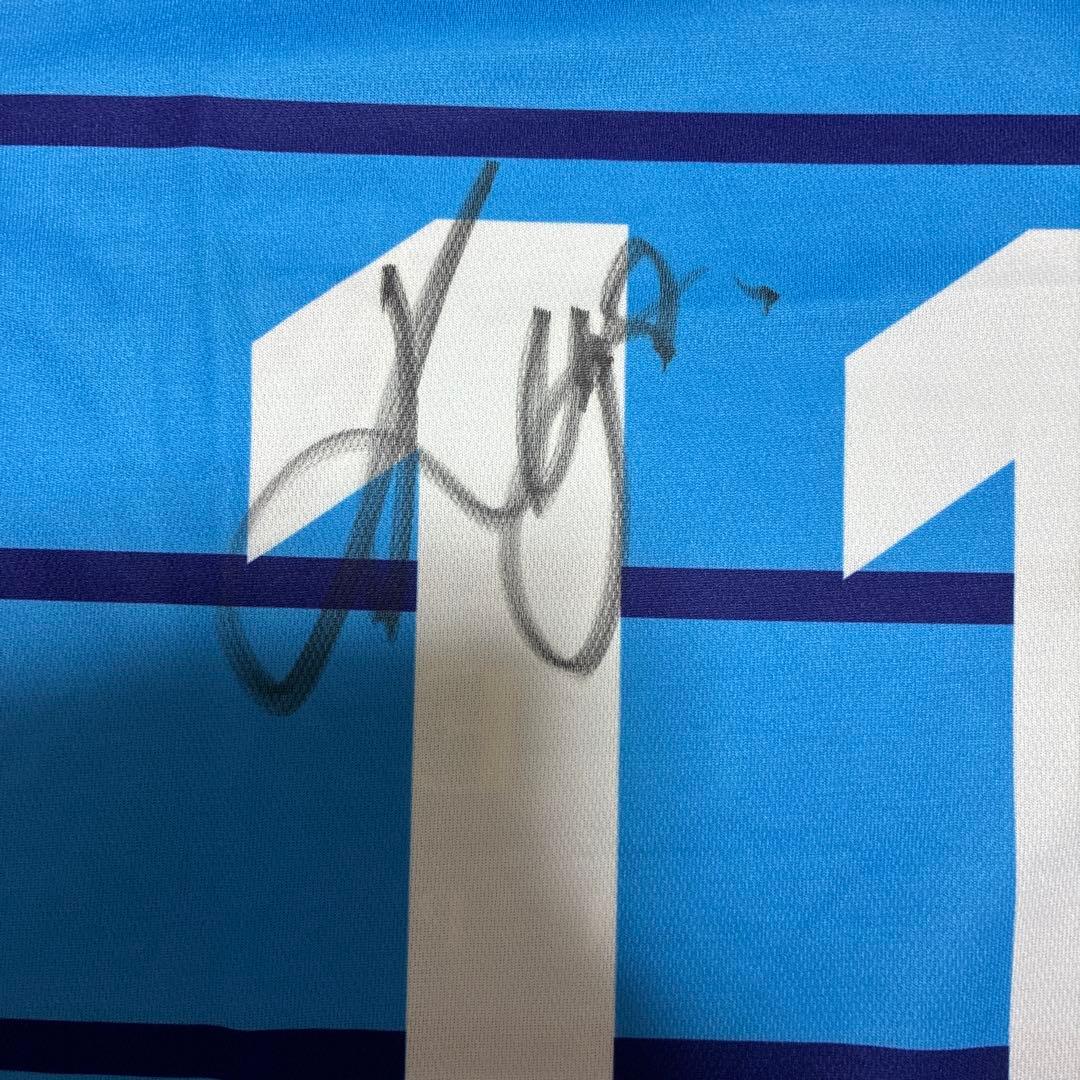 FRONTIER KAZU サイン入りシャツ 11番 - メルカリ