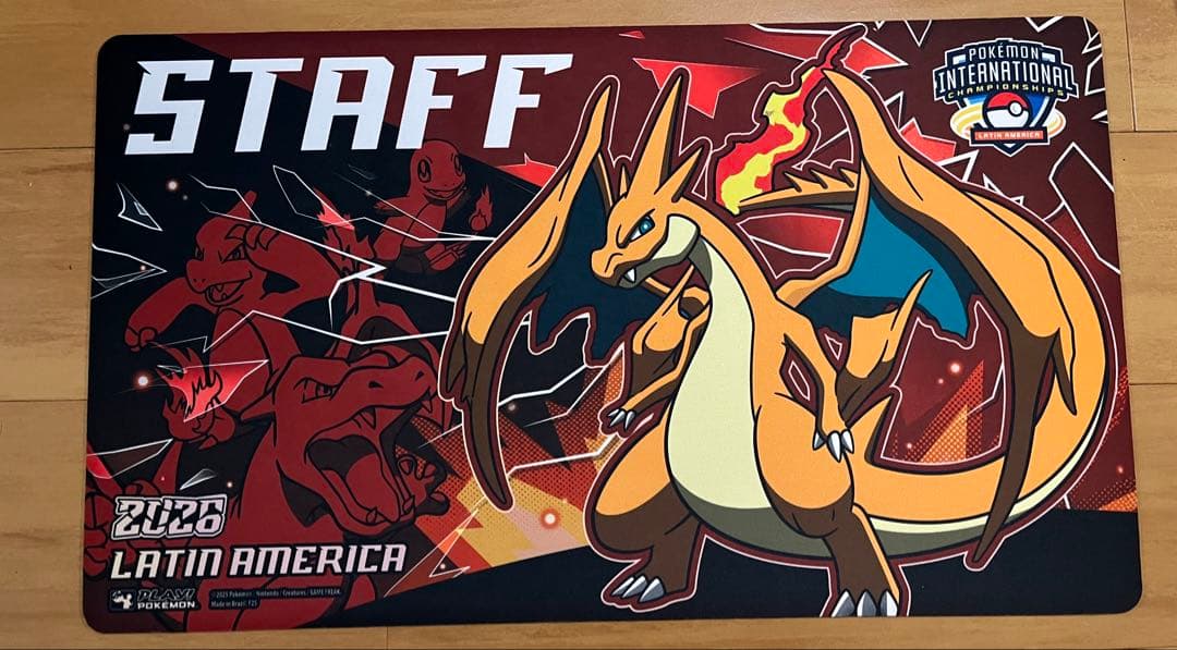 ウ*ィ様 LAIC STAFF プレイマット メガリザードンY 海外 公式 ポケ