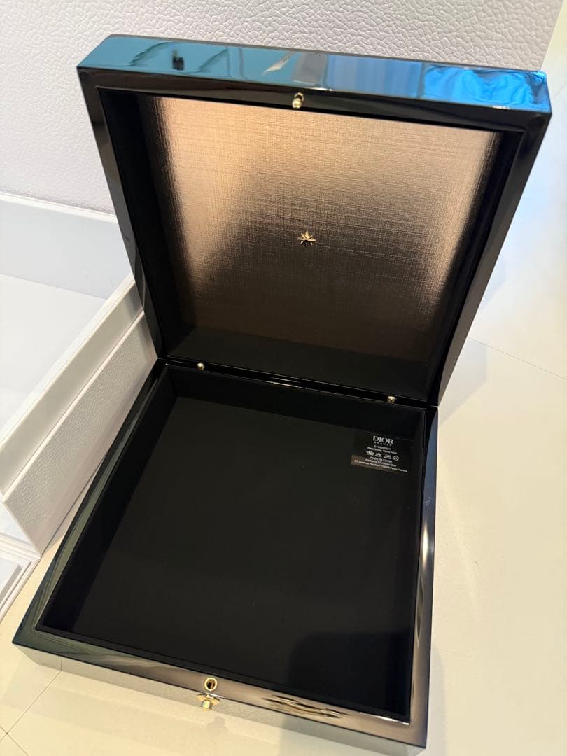 クリスチャンディオール プレステージVIP顧客限定品 高級ケース - メルカリ