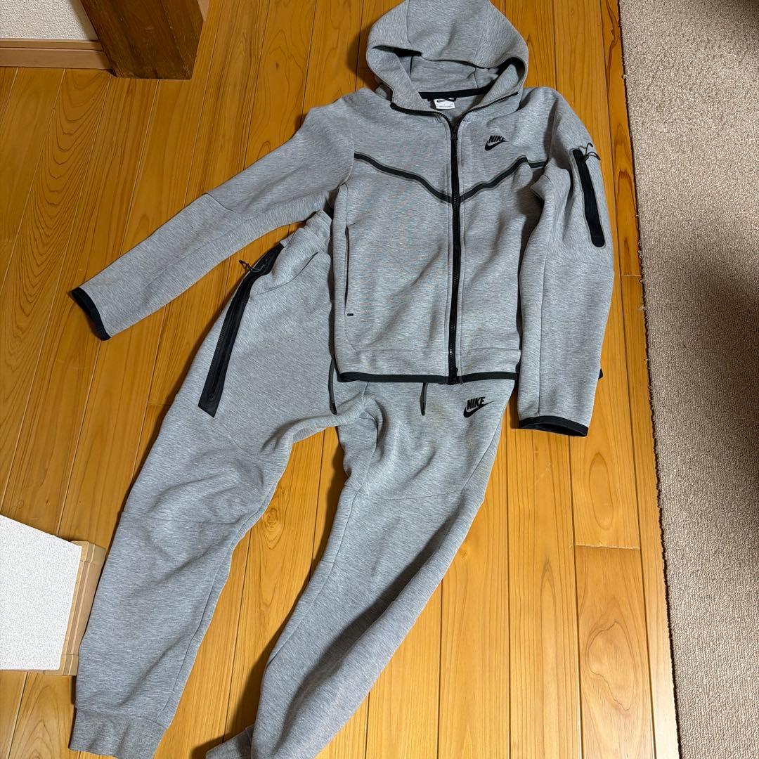 廃盤 旧型 NIKEテックフリースセットアップsサイズ - メルカリ