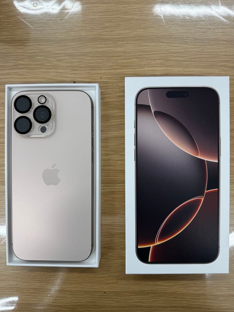 iPhone 16 Pro Max auデモ機 - メルカリ