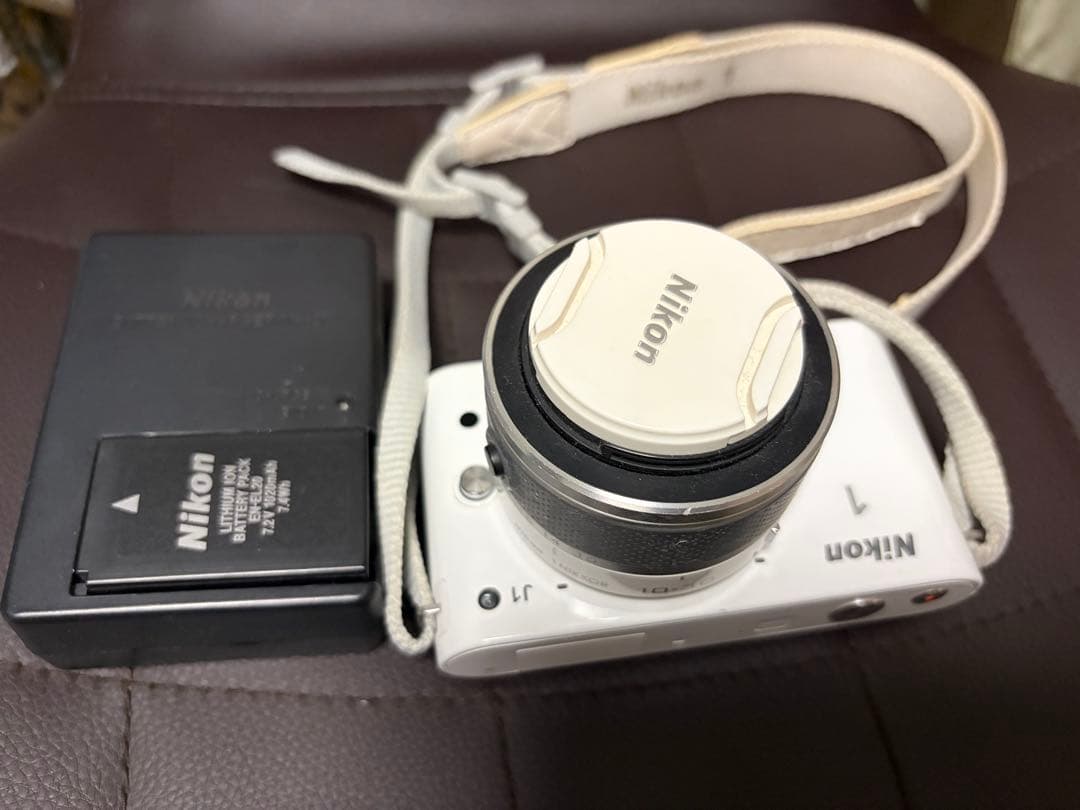 Nikon ミラーレス一眼カメラ Nikon 1 J1ホワイト ジャンク - メルカリ