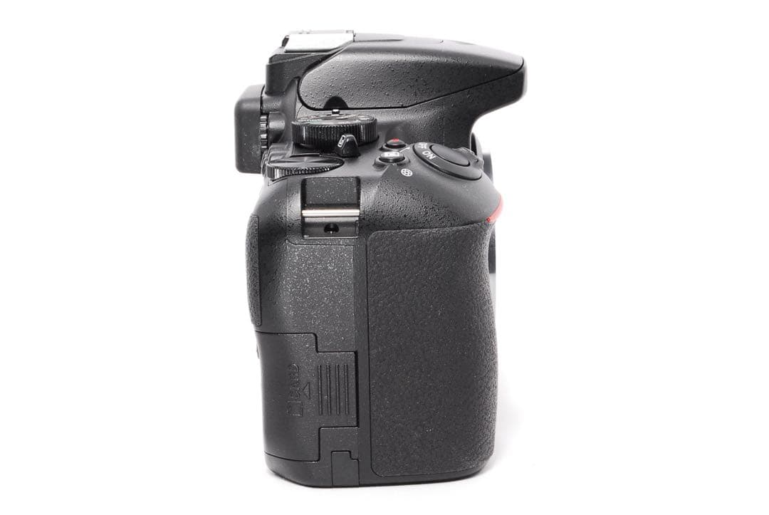 すぐ使える◇ショット数7613回◇Nikon D3500◇一眼レフカメラ◇美品