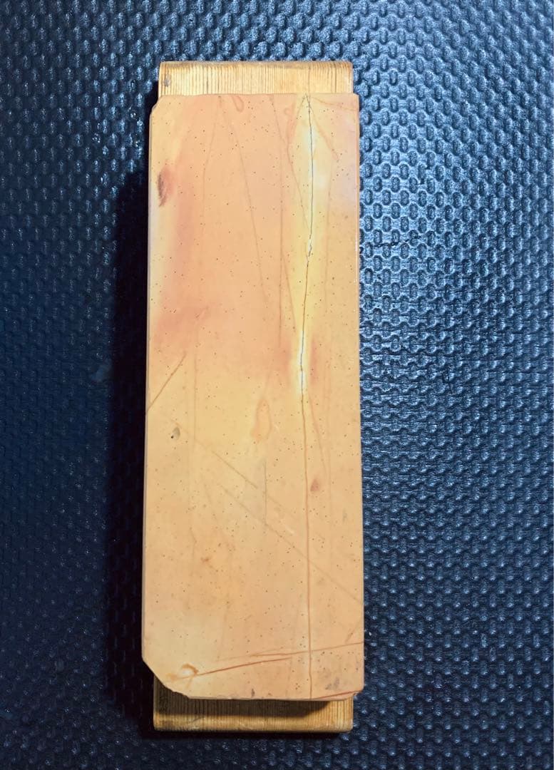 天然砥石　正本山　黄板　仕上げ砥石　台付き といしや / 黄板仕上砥石#4000(木台付)