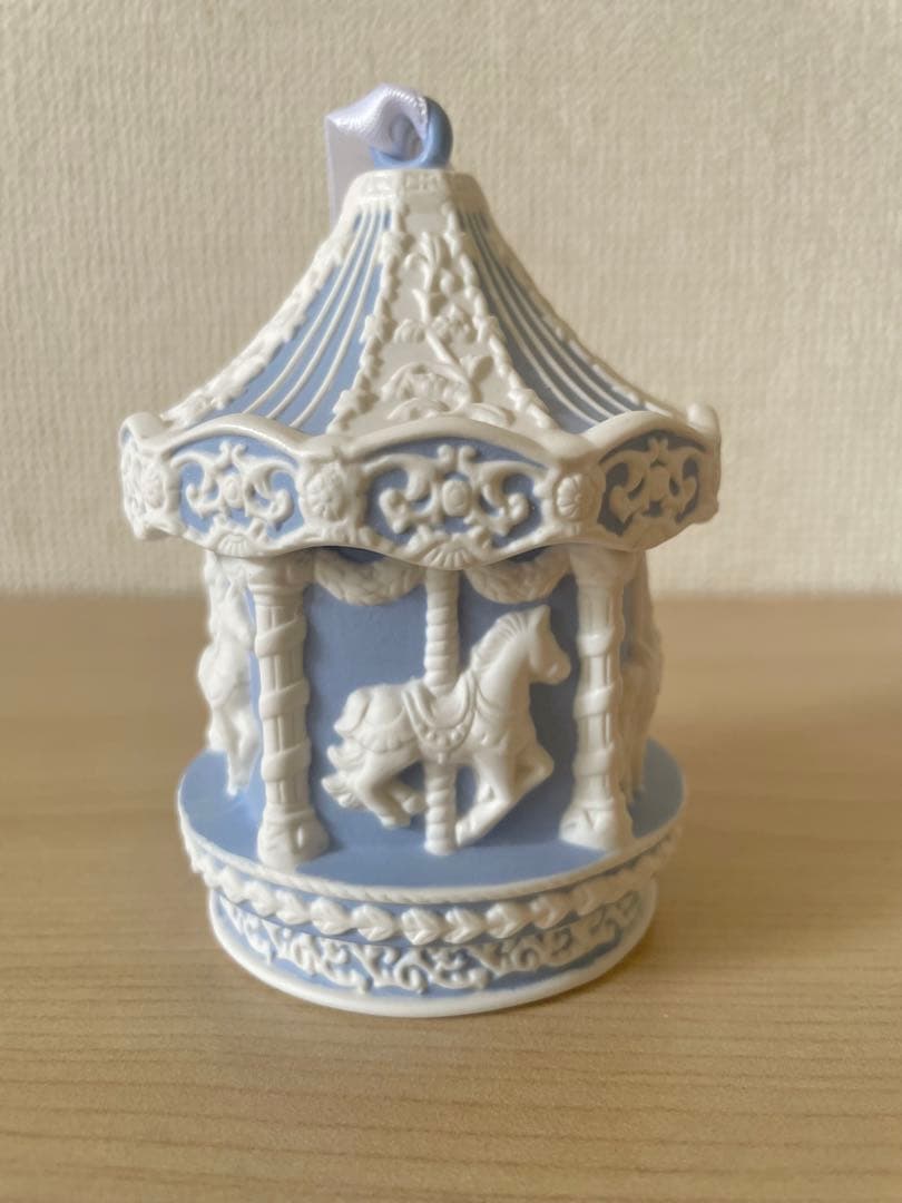 ウェッジウッド クリスマスオーナメント 2016メリーゴーランド - メルカリ