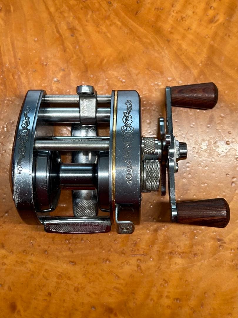 Bantam 100 EX クラシックなベイトリール・シマノの伝統的なベイト