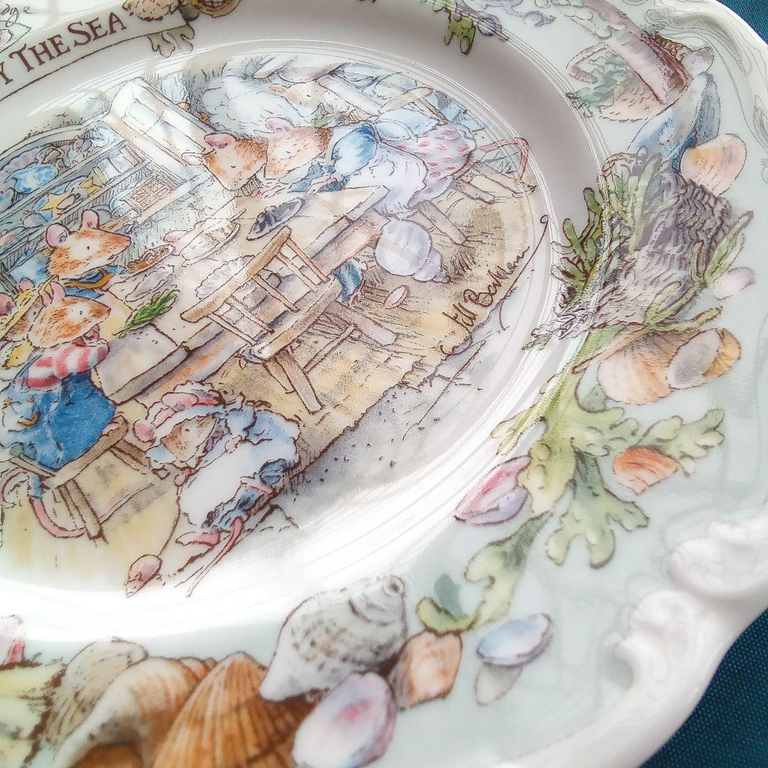 ブランブリーヘッジ DINING BY THE SEA プレートです!