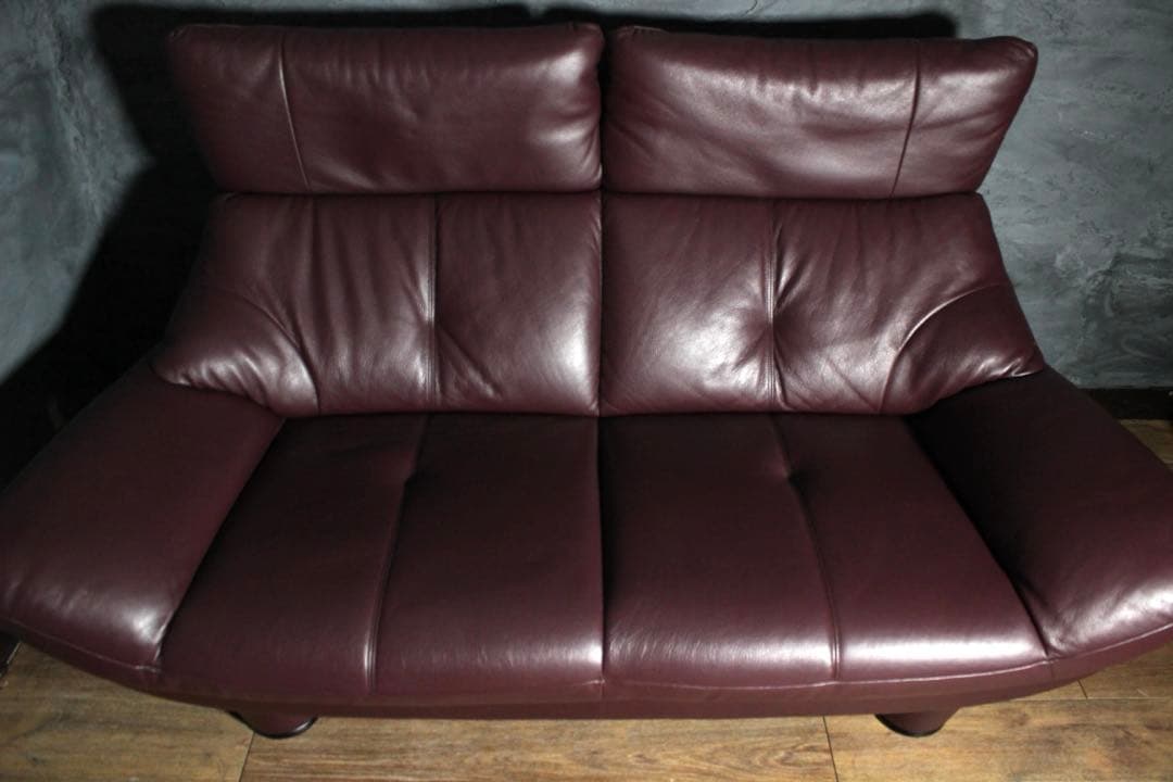 首都圏送無料〜カリモク 29万 クラウド 本革張り 2.5人掛け ソファ