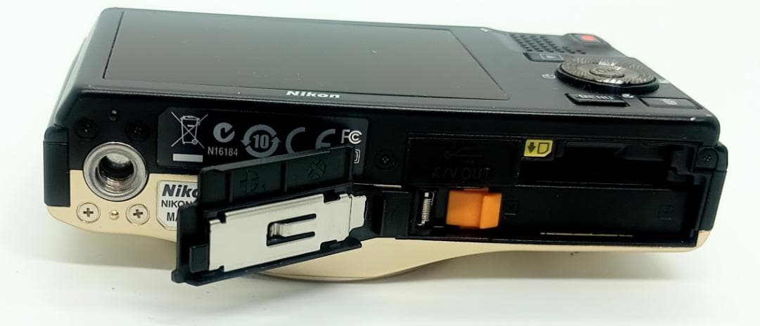 デジタルカメラ Nikon Coolpix S8100 12.1MP10X Zoom Gold