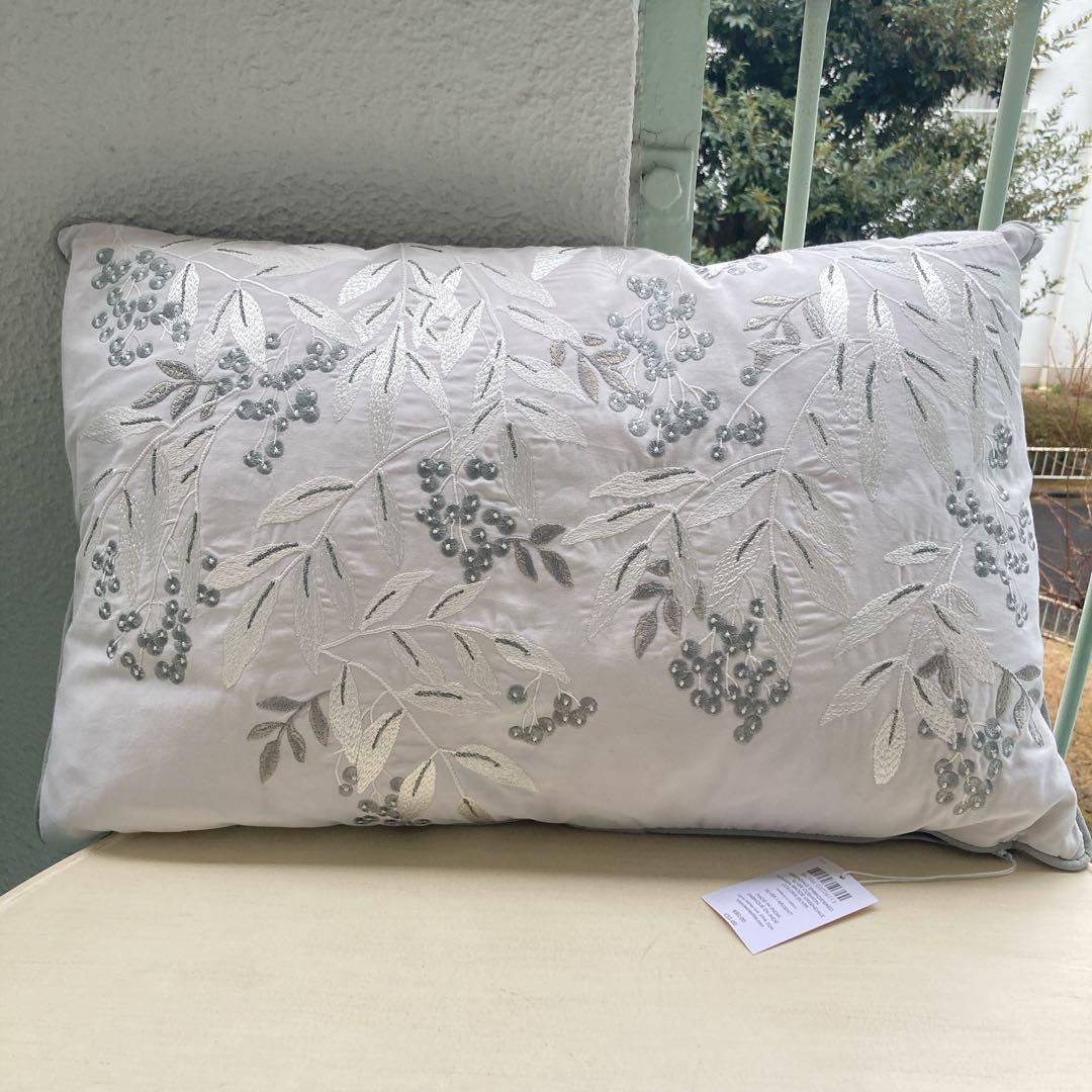 ローラアシュレイイギリス老舗 一面刺繍枕クッション フェザーパッド