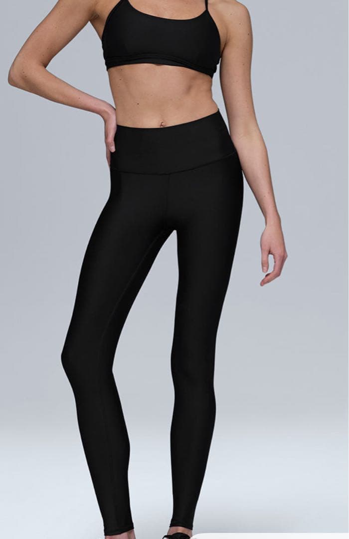 alo エアリフトウィンターウォームハイウエストレギンス ブラック XS Airlift Winter Warm High-Waist Legging - Black | ALO