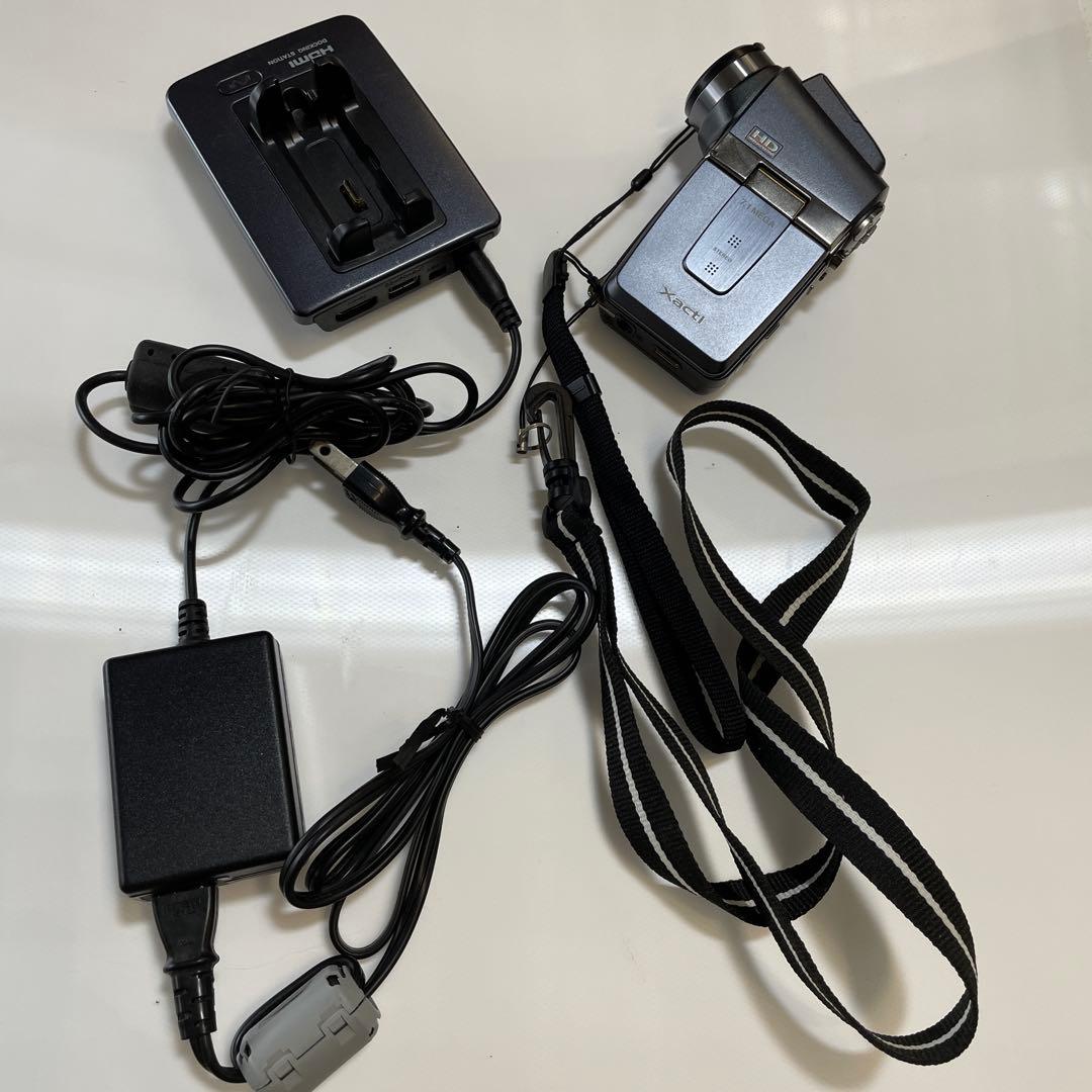 ビデオカメラ　Xacti DMX-HD2 サンヨー Amazon | SANYO ハイビジョン対応デジタルムービーカメラ Xacti