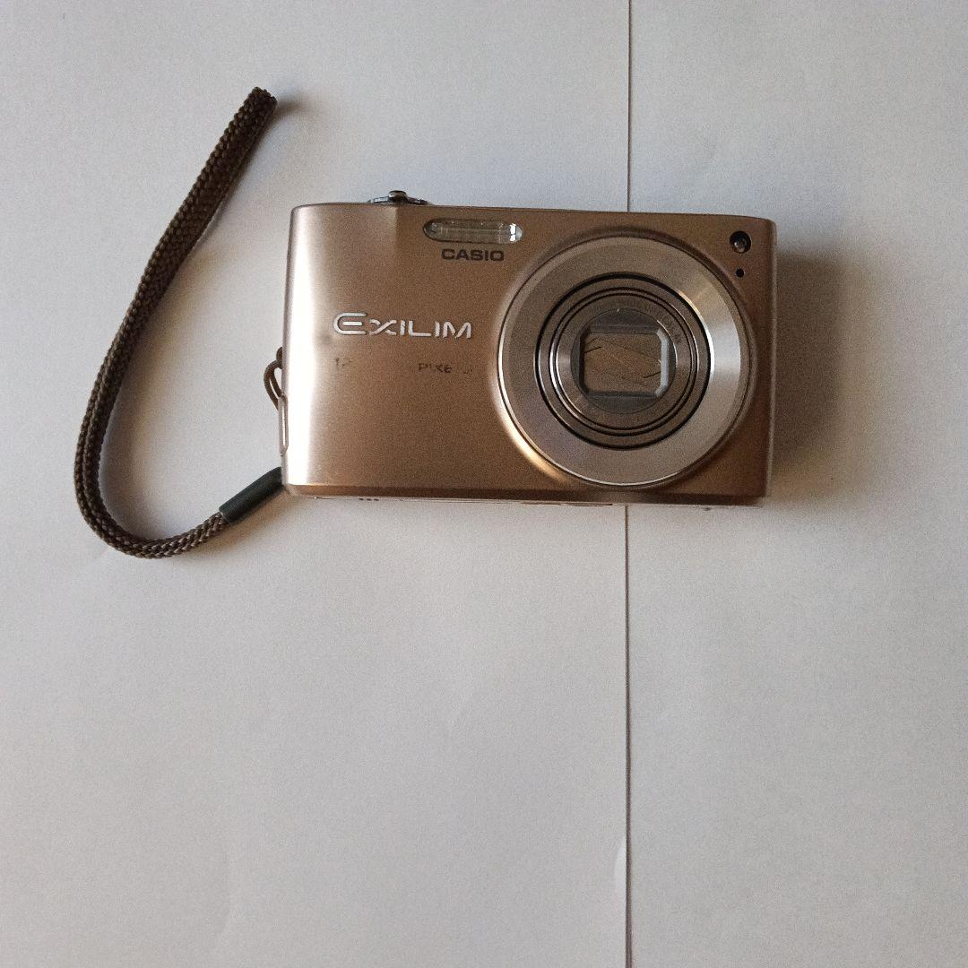 CASIO EXILIM コンパクトデジタルカメラ ゴールド Amazon | CASIO デジタルカメラ EXILIM EX-Z400 ゴールド EX-Z400GD