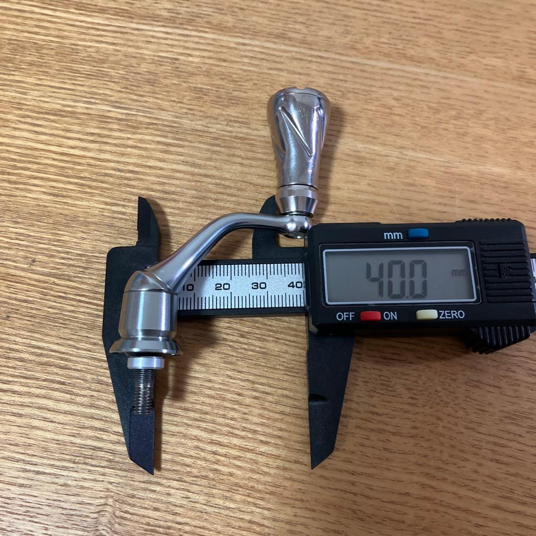 美品 LIVRE シマノ用 ハンドル ショートバランサー フックキーパー付き