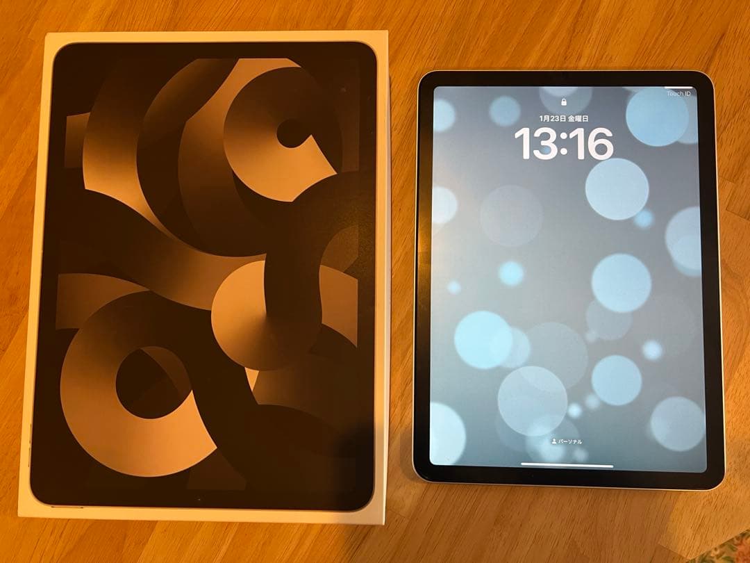 iPad Air 第5世代 64GB Wi-Fiモデル スターライト 箱付き iPad Air Wi-Fi 64GB - スターライト（第5世代）[整備済製品] - Apple