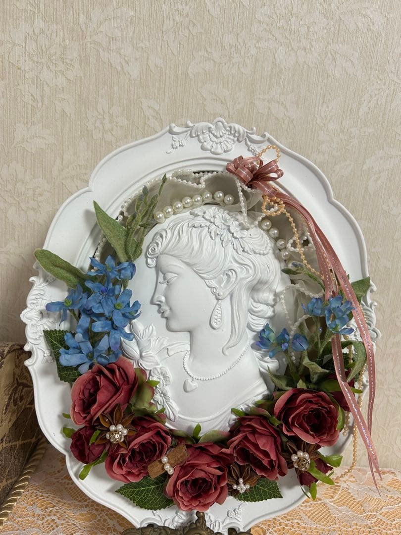 装飾プレート 女性の肖像 花飾り付き 母の日 贈り物