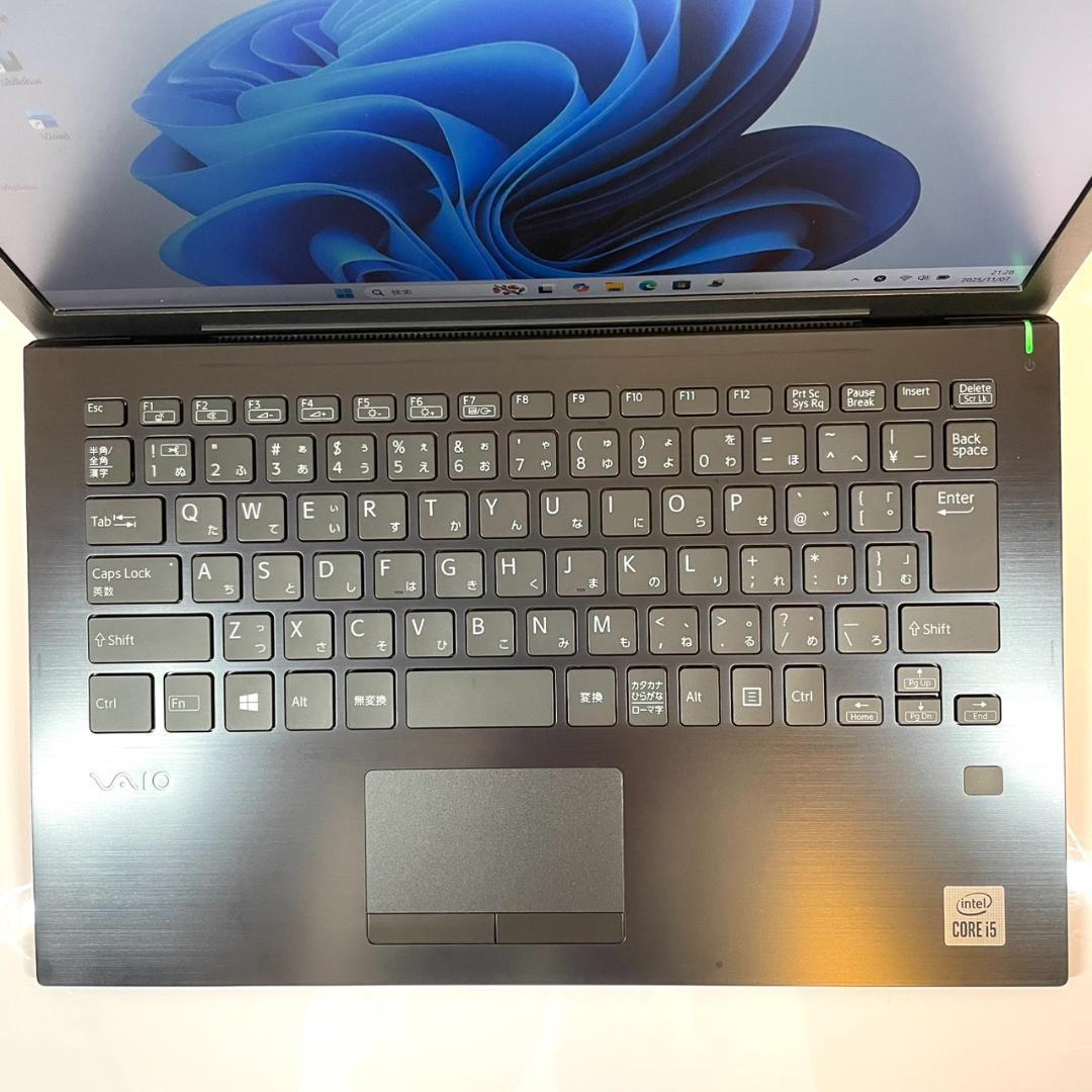 ☆美品☆ バッテリー良好 2020年製 軽量モデル 第10世代 VAIO NN0