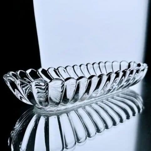 輝くオールドバイエル アクセサリートレイ【1900年前後】長皿 輝くオールドバイエル アクセサリートレイ【1900年前後】長皿