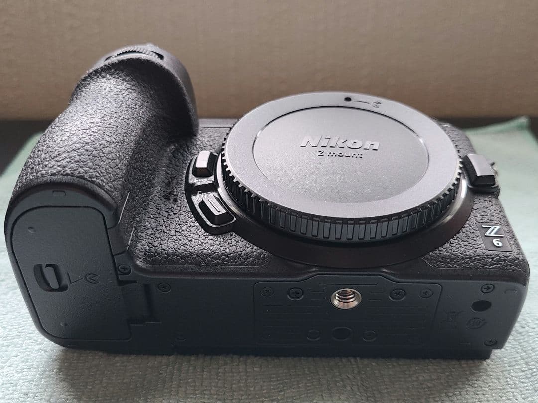 ニコン NIKON Z6 ボディ シャッター2200回 美品 - メルカリ