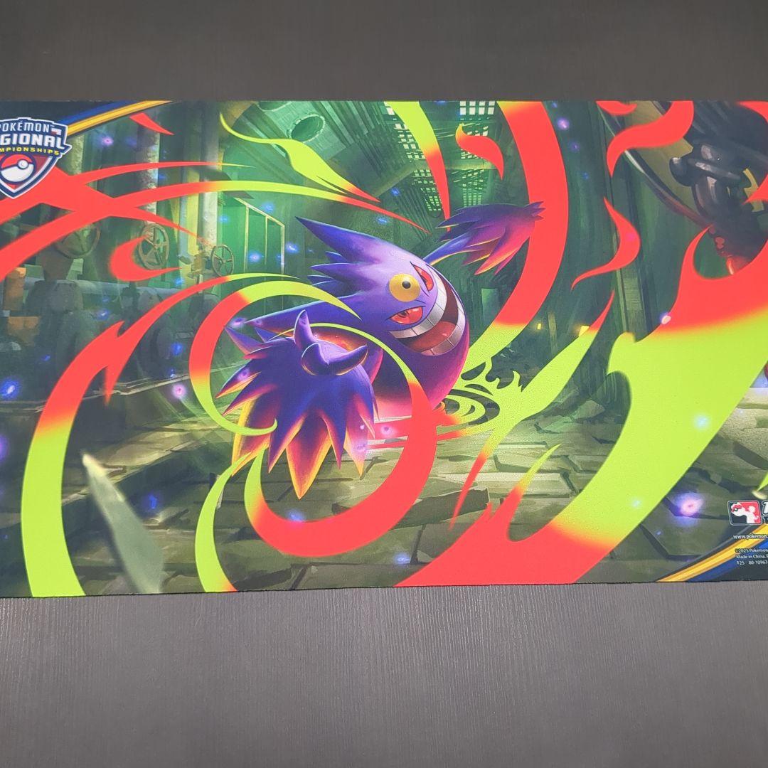 【M3】メガゲンガーex プレイマット 状態A-〕プレイマット『海外/メガゲンガー(無印/REGIONALロゴ