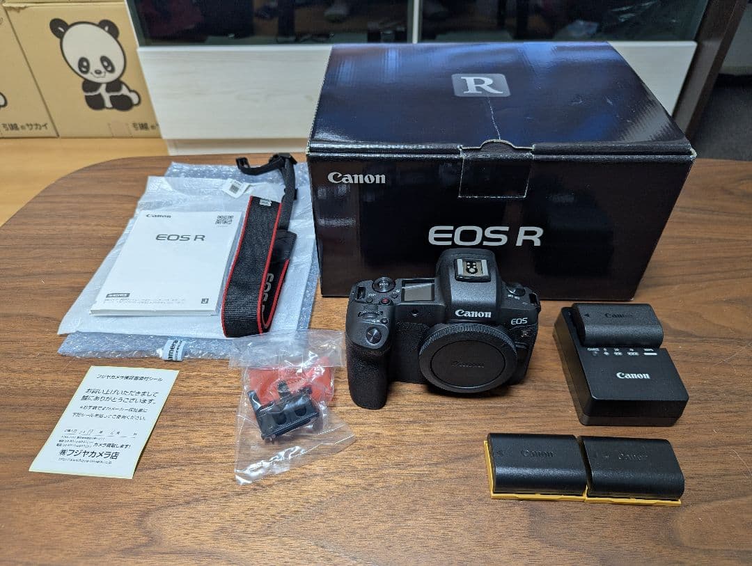 Canon EOS R フルサイズミラーレス一眼カメラ バッテリー2個おまけ キヤノン、フルサイズミラーレスカメラ「EOS R」を発表 - デジカメ Watch