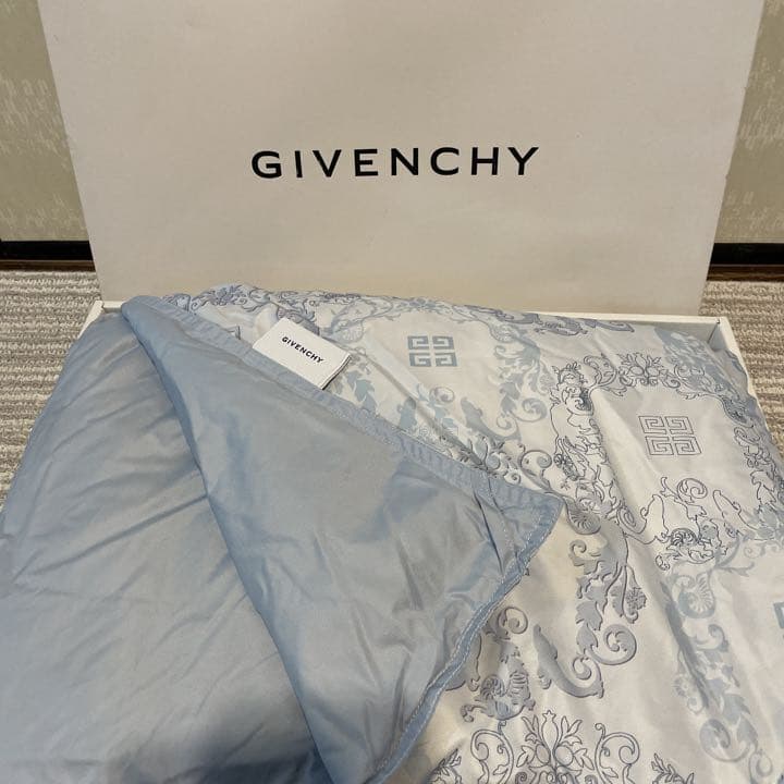 新品】GIVENCHY ジバンシー 寝具 羽毛肌掛け布団 羽毛布団 - メルカリ