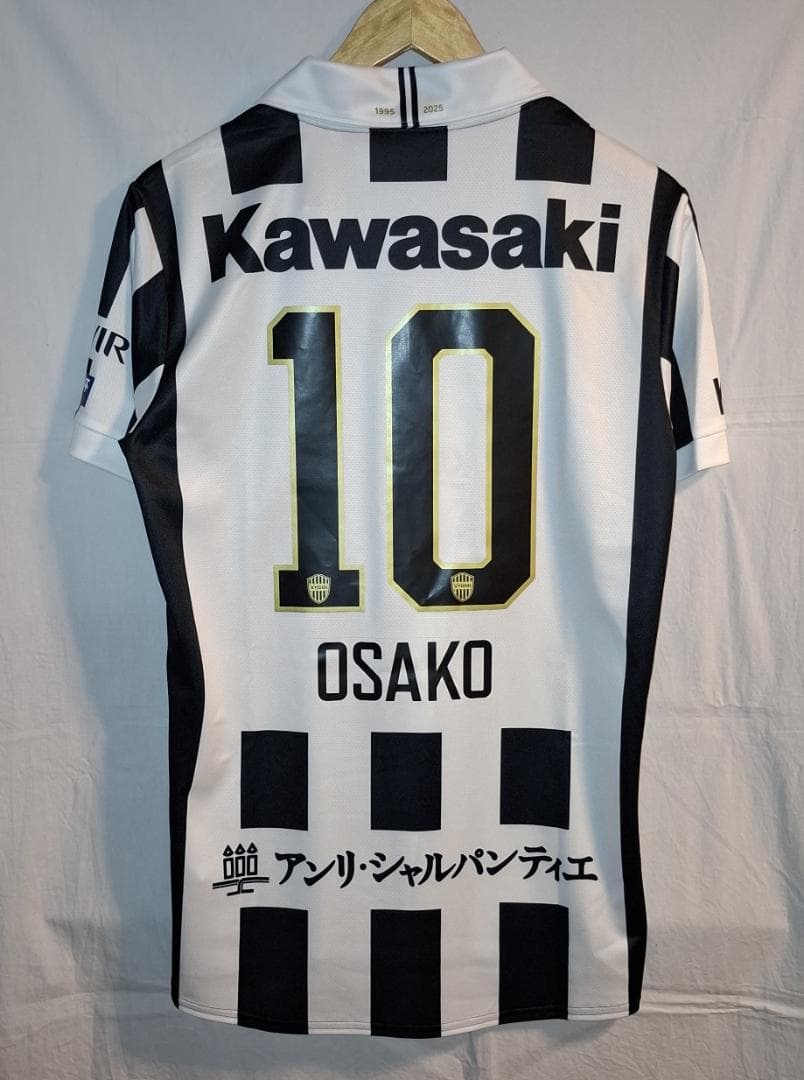 ヴィッセル神戸 30周年記念 レプリカユニフォーム 10.大迫勇也 - メルカリ