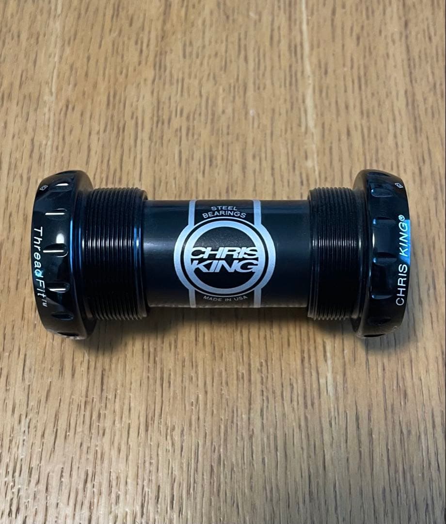 クリスキング ボトムブラケット ブラック THREADFIT™ 24 Chris King ThreadFit 24 bottom bracket | Retrogression