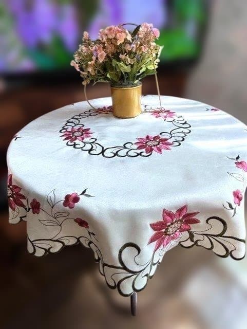 花柄刺繍 円形テーブルクロス 85cm - メルカリ