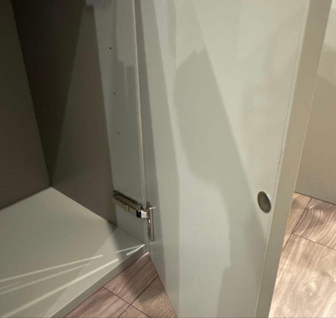 アクタス Poliform ポリフォーム グレー キャビネット 3つ 定価60万